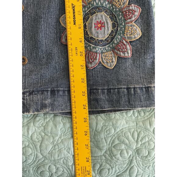 Alfred Dunner Petite Embroidered Floral Denim Jacket 12P Dark Wash - Picture 9 of 11